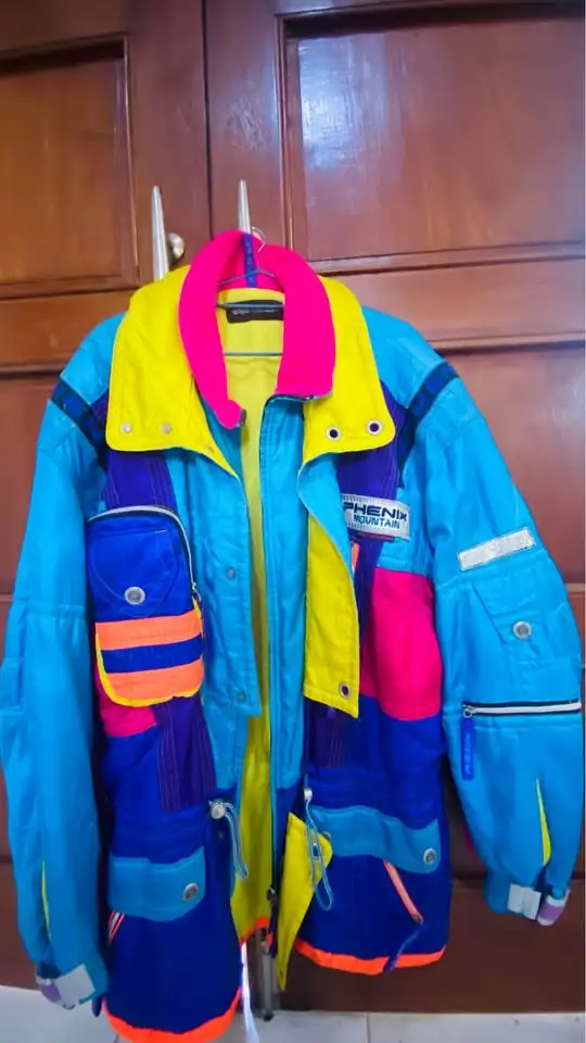 Jaket windy club dan parasit mountain