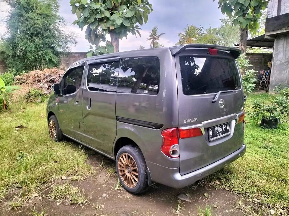 2012 Nissan evalia xv