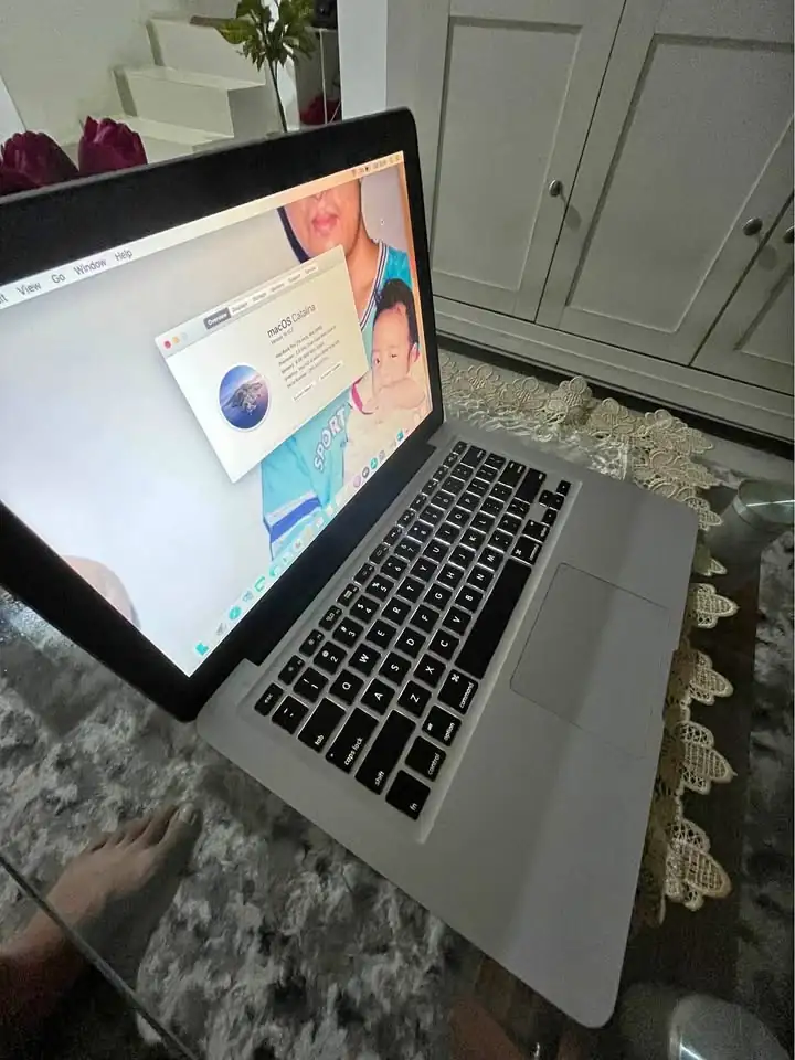 Macbook pro nego BU urgentt