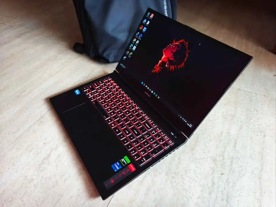Jual Cepat Laptop Gaming Axioo Pongo 725 Masih Garansi