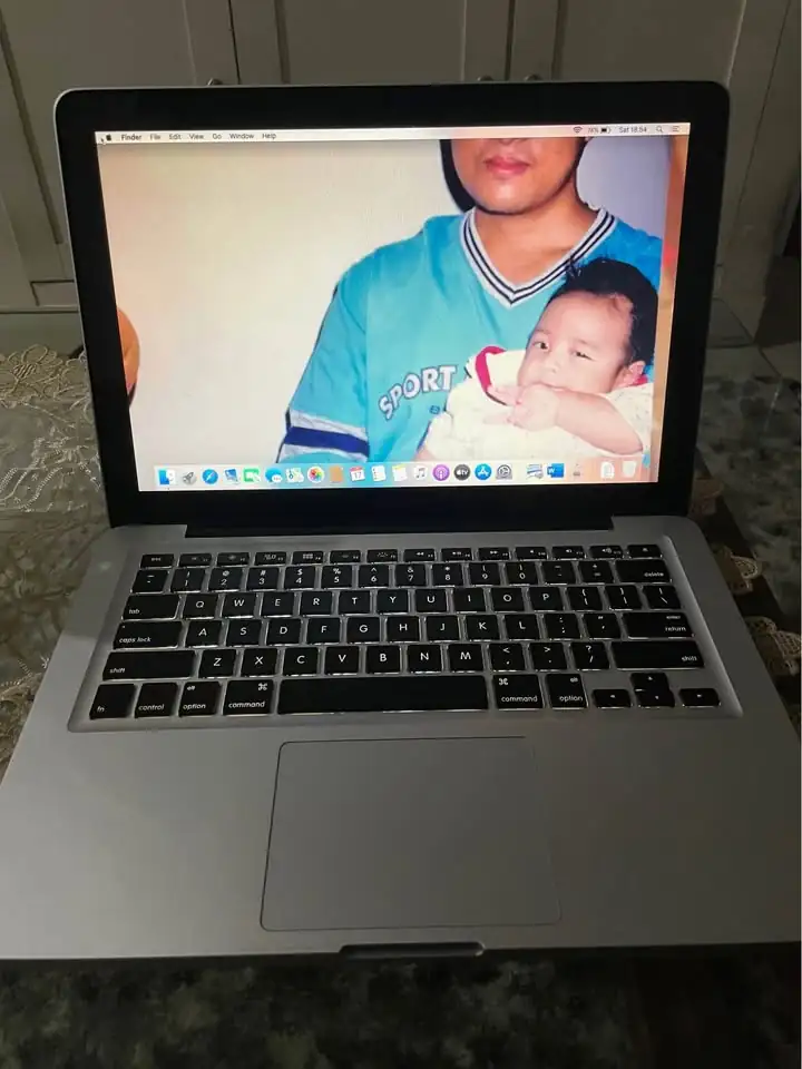 Macbook pro nego BU urgentt