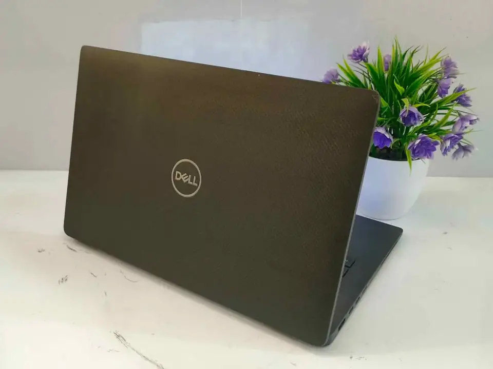 Dell Latitude 7410. Second Normal Touchscreen