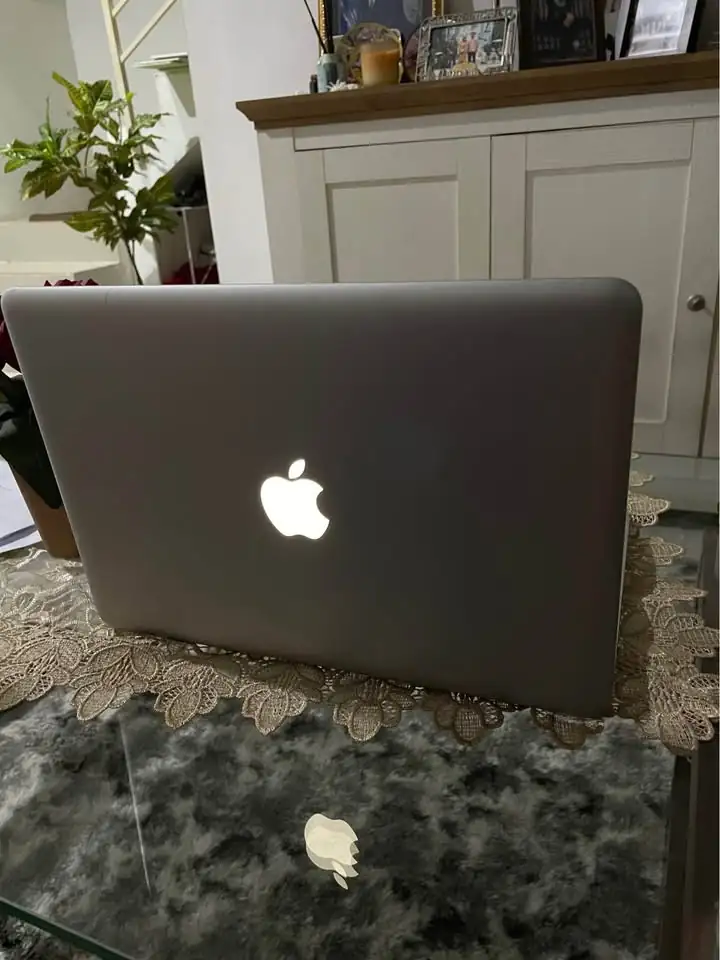 Macbook pro nego BU urgentt