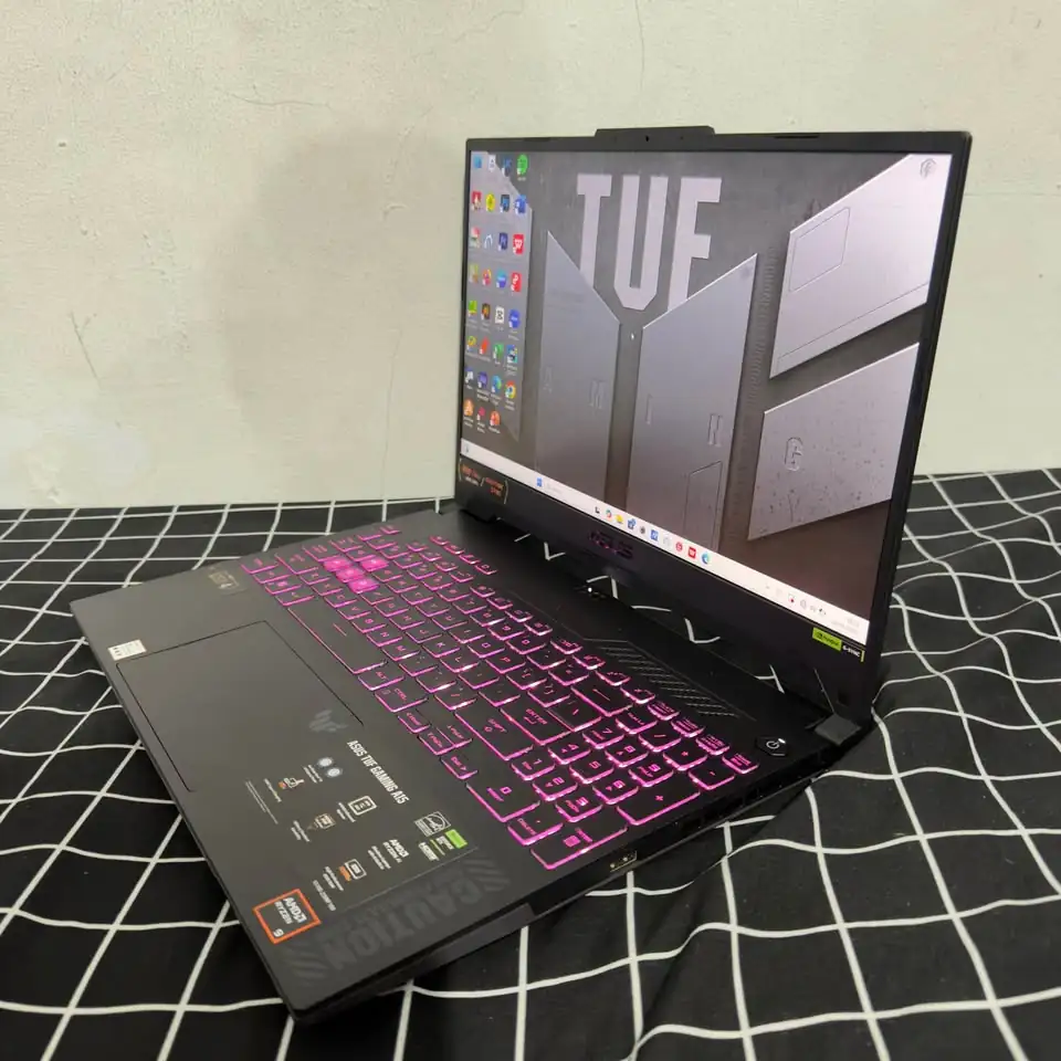Asus TUF FA507UI / Ryzen 9-8945H / 16GB / 1TB / 144Hz / RTX 4070