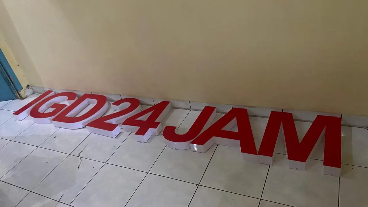 HURUF TIMBUL AKRILIK NON LAMPU