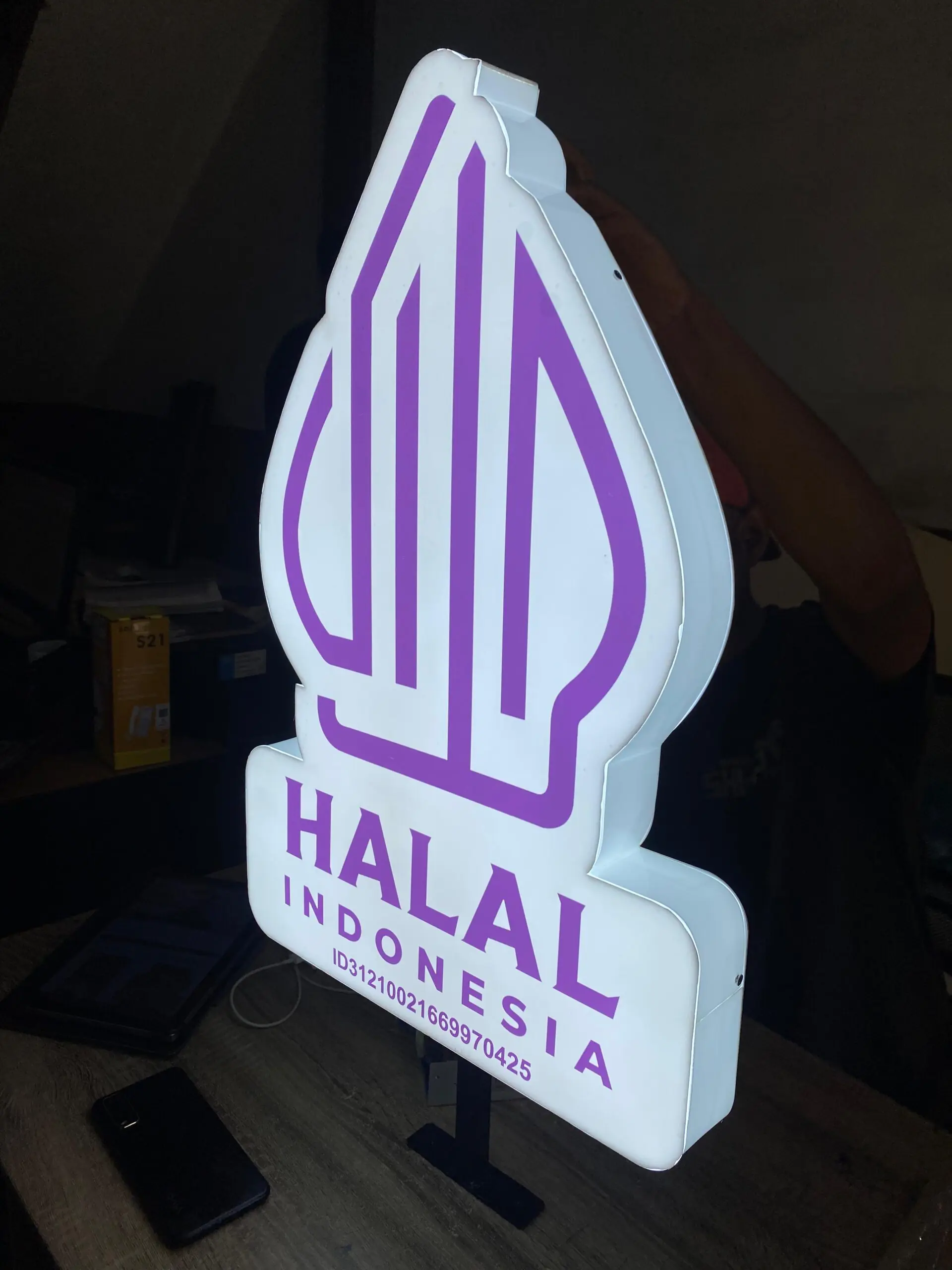 Halal neon box akrilik 60×40