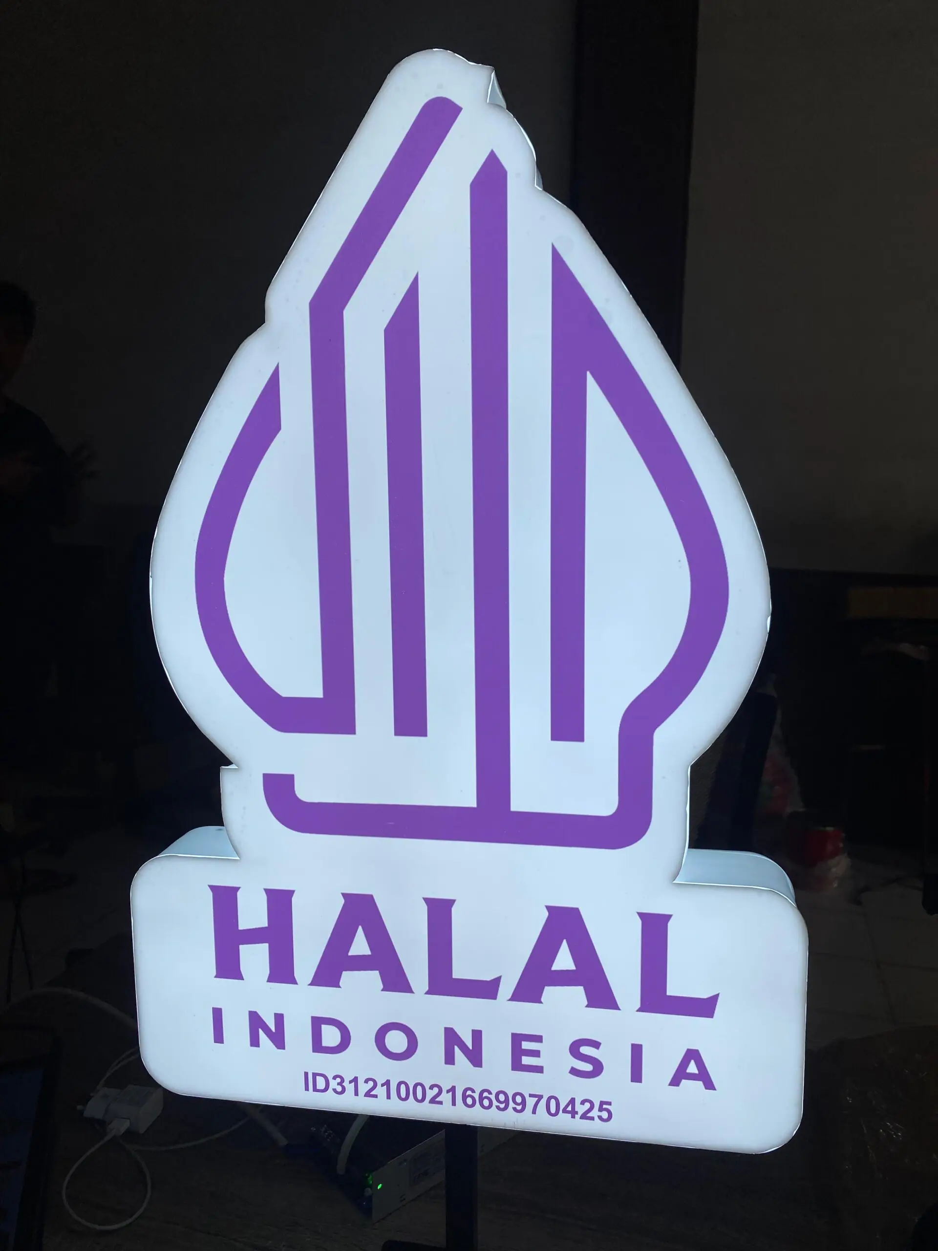 Halal neon box akrilik 60×40