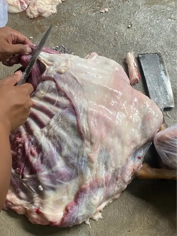 Sate mentah kambing
