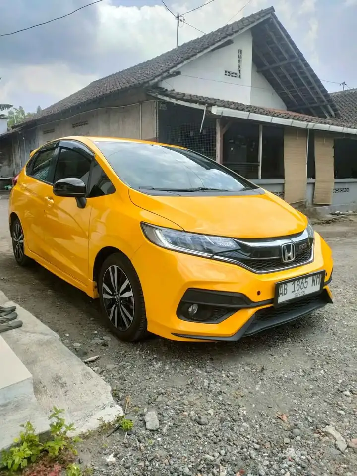 Mobil bekas murah