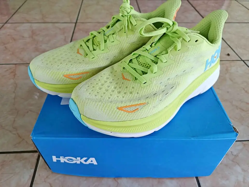 Sepatu RUNNING