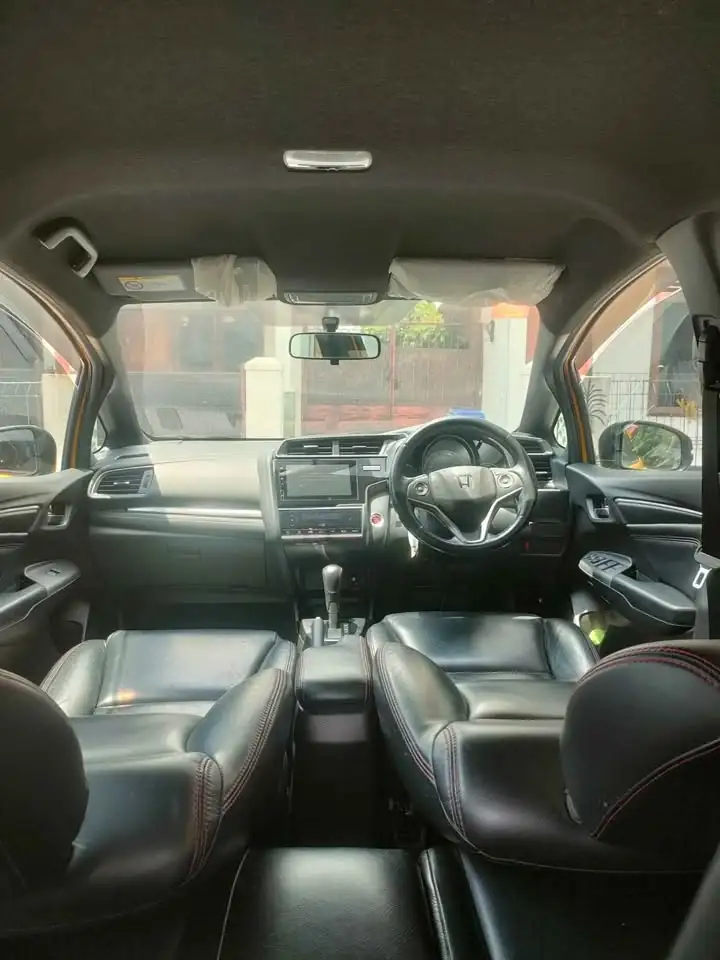 Mobil bekas murah