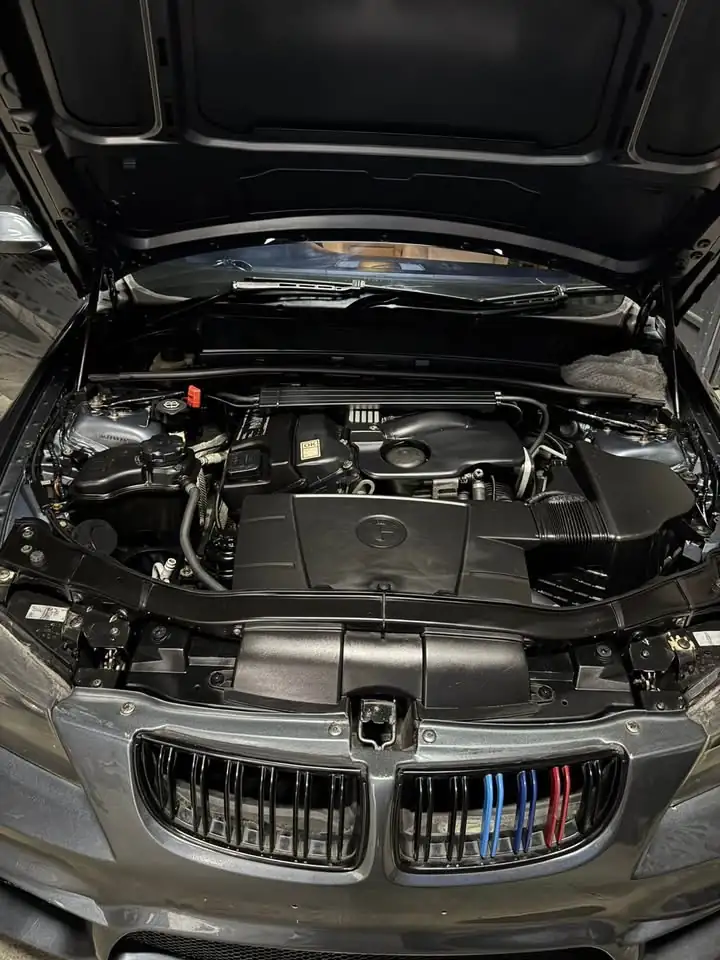 2005 BMW
