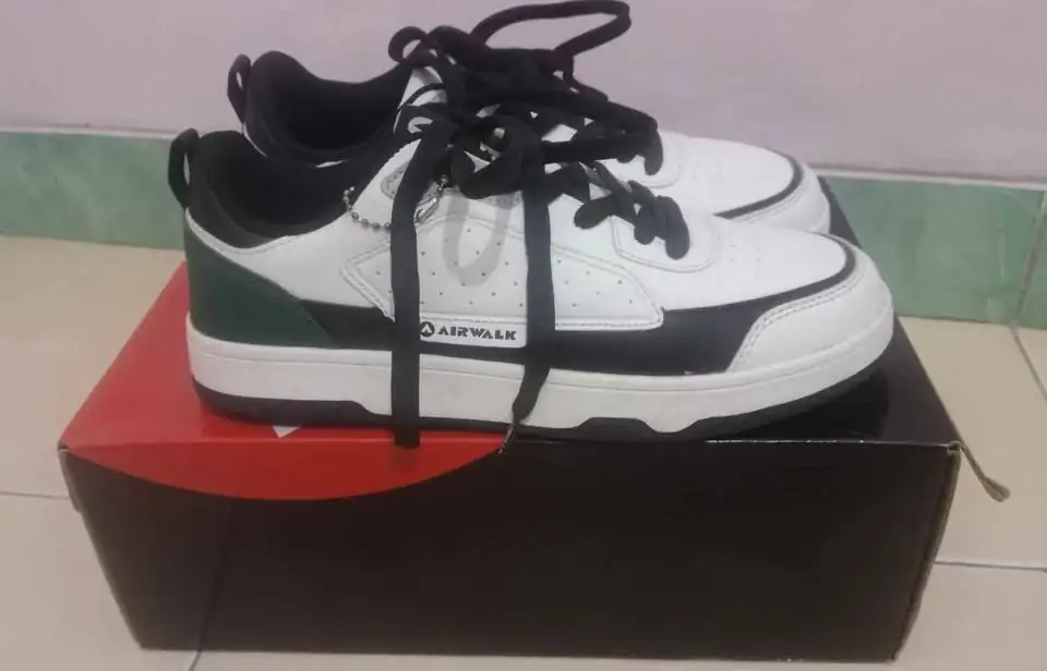 Sepatu Air Walk
