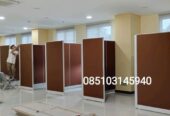 partisi meja kantor dan partisi ruang kantor