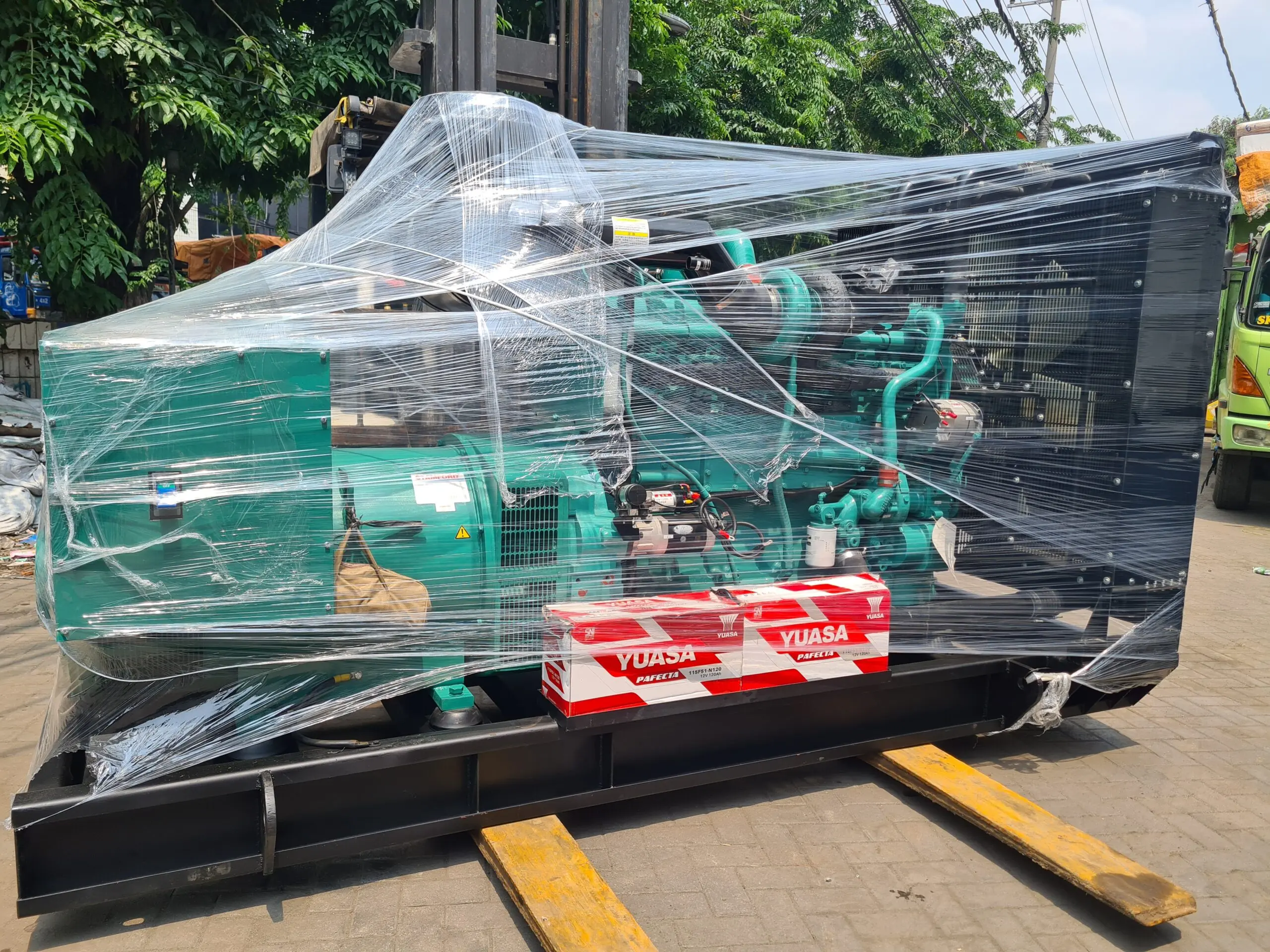 Genset 500 kVA Cummins K19 Stamford Baru