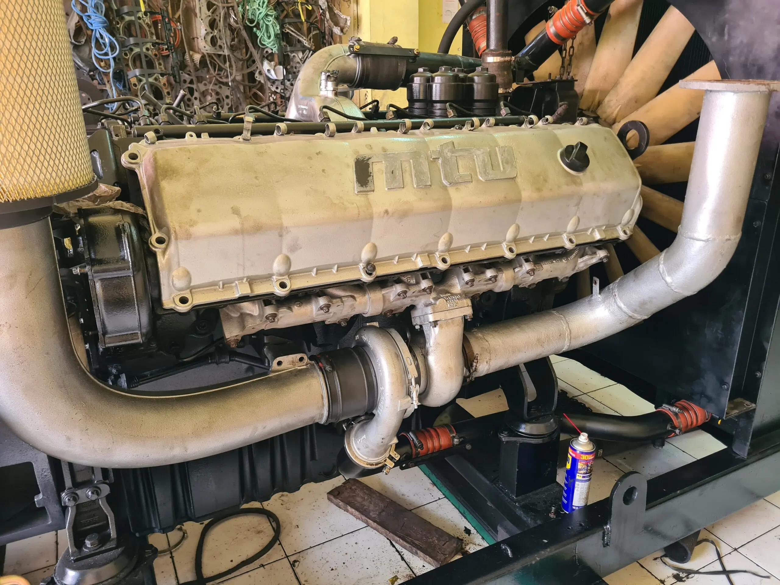 Genset 650 kVA MTU Original Bahan Second