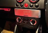 Kilometernya 35.000 km Transmisi manual Warna eksterior: Silver · Warn