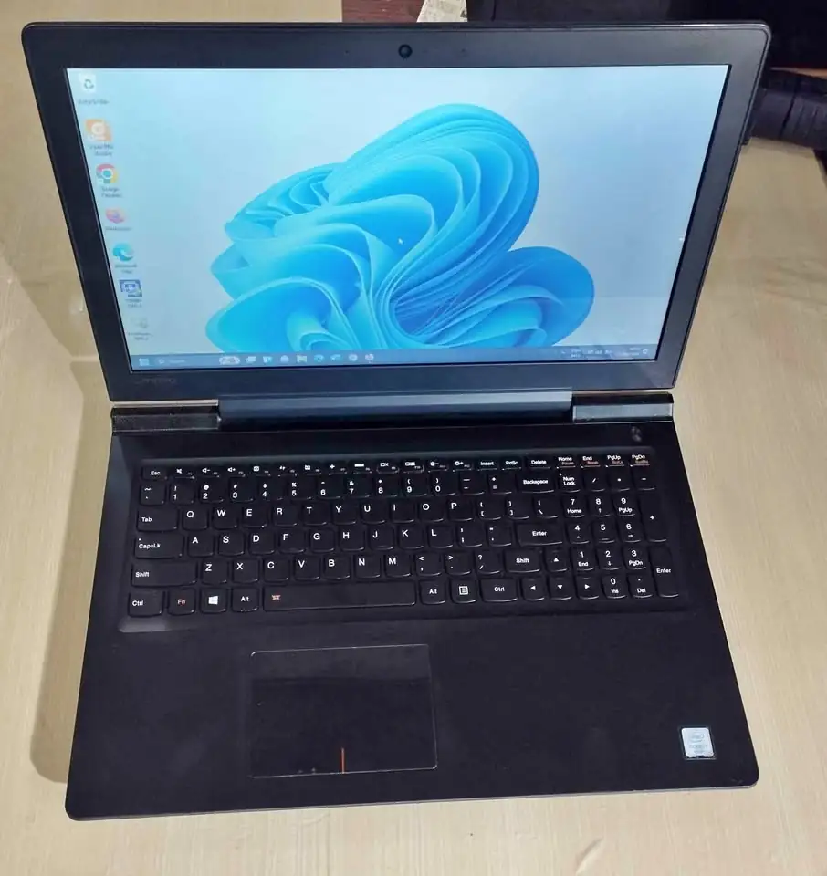 Laptop Lenovo core i7 dual Vga