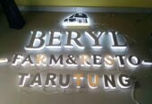 Huruf timbul akrilik lampu
