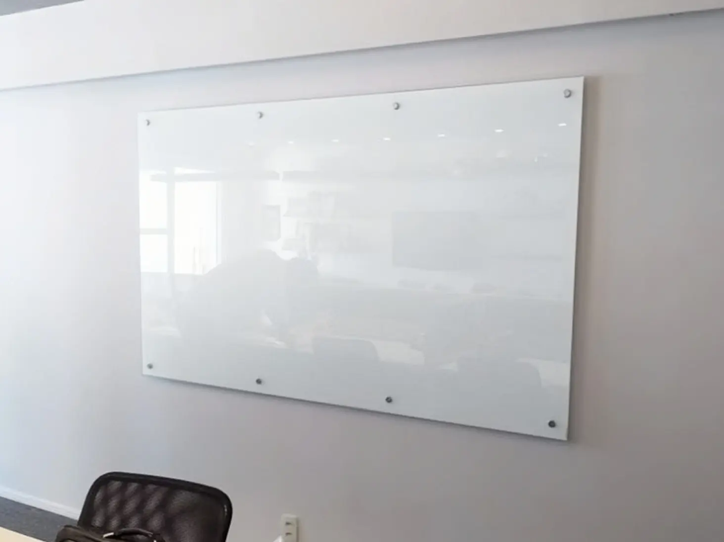 Papan Tulis Glassboard Pemalang