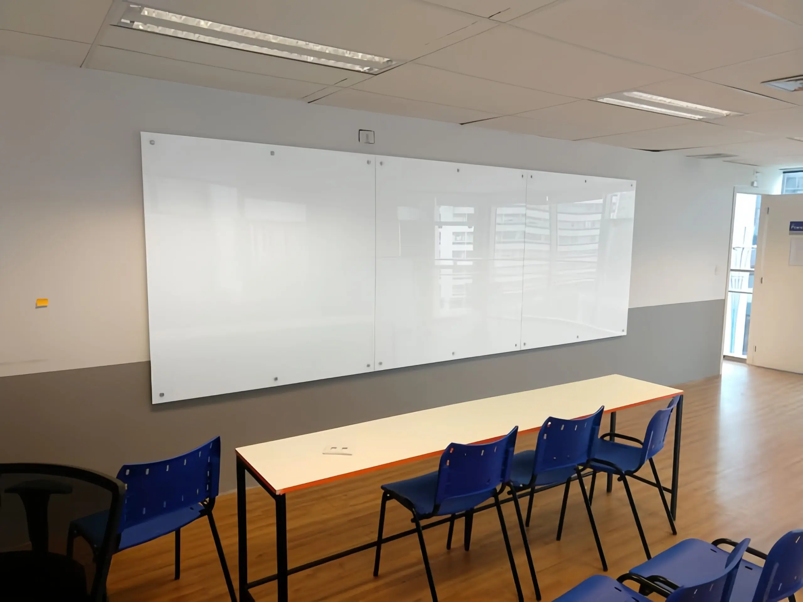 Papan Tulis Glassboard Pemalang