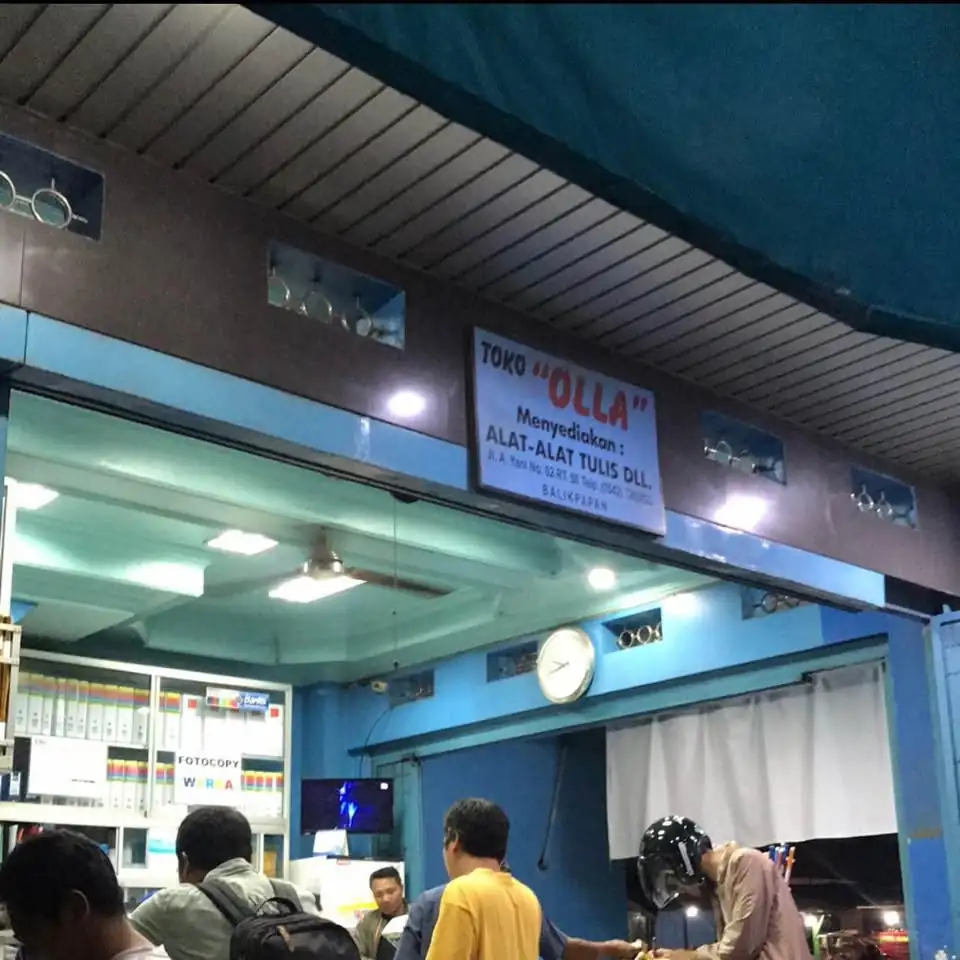 Menjual perlengkapan alat tulis sekolah dan kantor, juga fotocopy , print, scan , laminating & jilid
